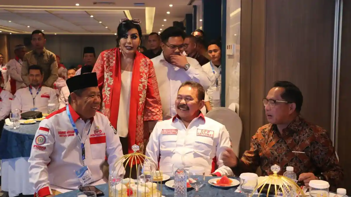 Gubernur Babel Hidayat Arsani Hadiri Rapimnas dan Pengukuhan DPP ABPEDNAS 2025–2031