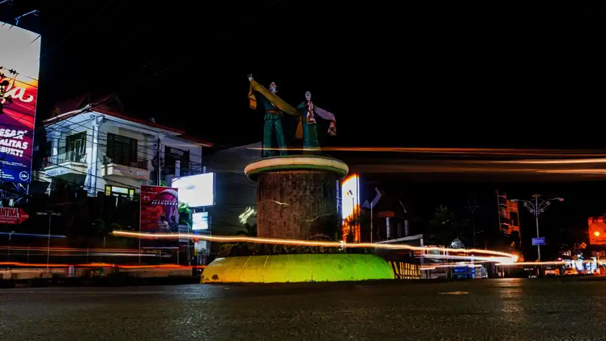 Ikon Kota Gorontalo Gelap Gulita, Lampu Hias Tugu Saronde Tak Kunjung Menyala