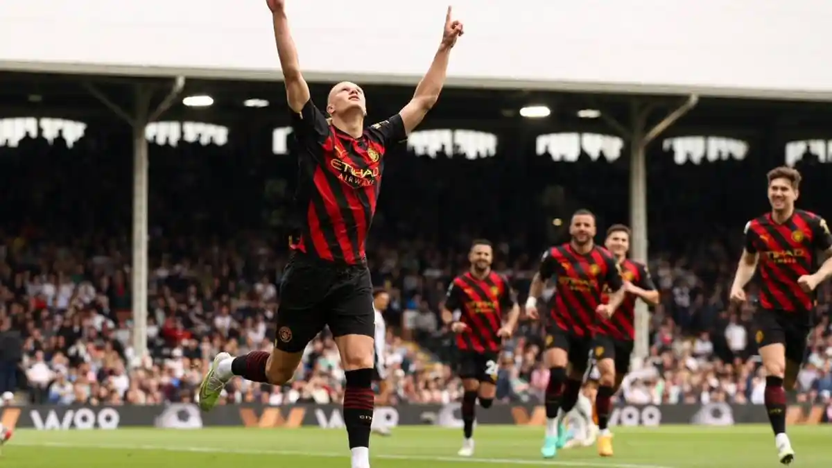 LIGA INGGRIS: 3 Fakta Haaland Cetak Gol ke-50, Man City ke Puncak hingga Samai Rekor 92 Tahun