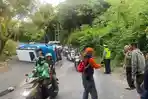Tak Kuat Menanjak, Mobil Terbalik di Goa Gong Jimbaran Usai Hilang Kendali
