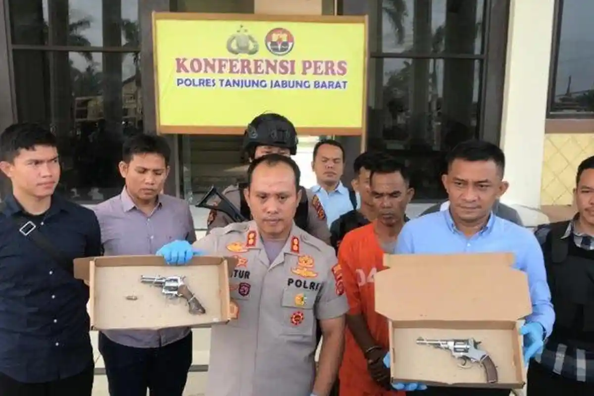 Nasib Wali Murid yang Pukul Kepala Sekolah Sambil Bawa Senjata Api di Jambi