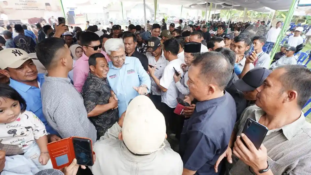 Lantik Relawan Matahati di OKU Timur, Ribuan Warga Sambut Kedatangan Mawardi Yahya