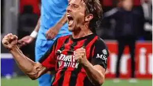 Gelandang-AC-Milan-Luka-Modric-Siap-Tempur-Lawan-Genoa-Padahal-Baru-Operasi-karena-Cedera-Parah.jpg
