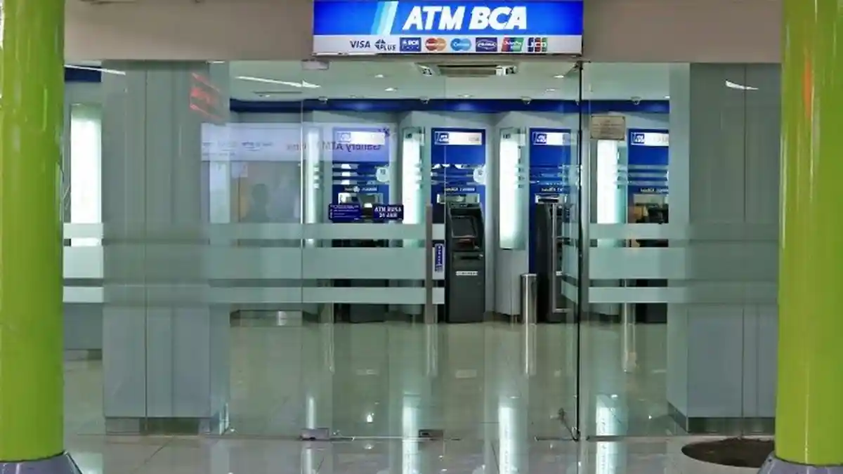 Lowongan Kerja Palembang di Bank BCA, Program Permagangan Bakti & Staf Pendukung Operasi Cek Disini