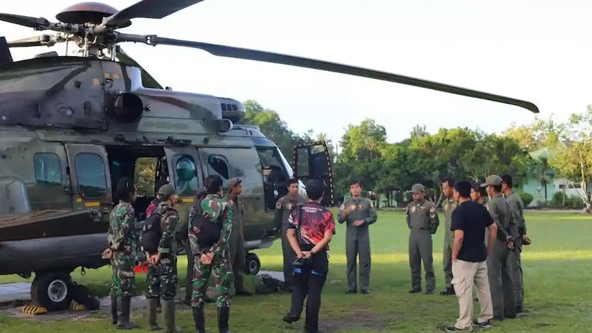 Heli Super Puma Koopsau II Dikerahkan Bantu Evakuasi 2 Jenazah Teroris ...