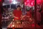 Sembahyang Imlek di Vihara Amurva Bhumi