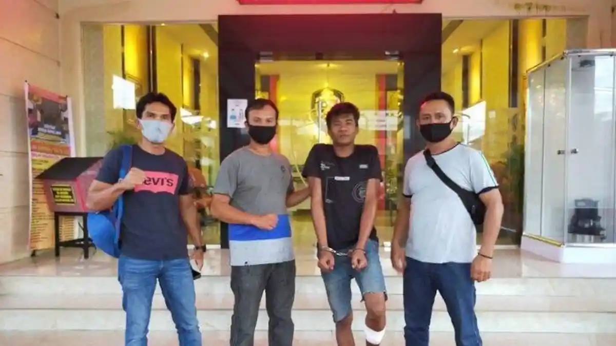Lima Bulan Jadi Buronan Pembunuhan, Teddy Ditembak Saat Berusaha Merebut Senjata olisi