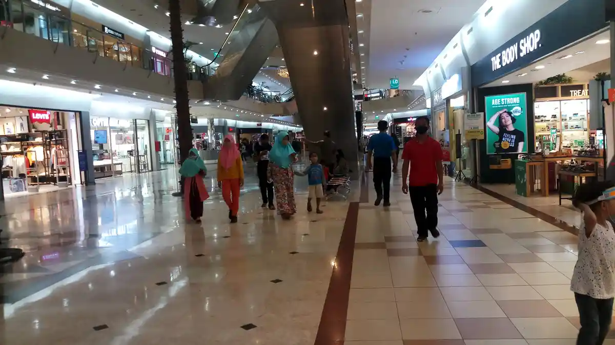 Imbas PSBB Jilid 2, Warga Jakarta Kini Serbu Bekasi untuk Liburan