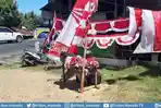 datang-dari-bandung-ryan-jual-bendera-merah-putih.jpg