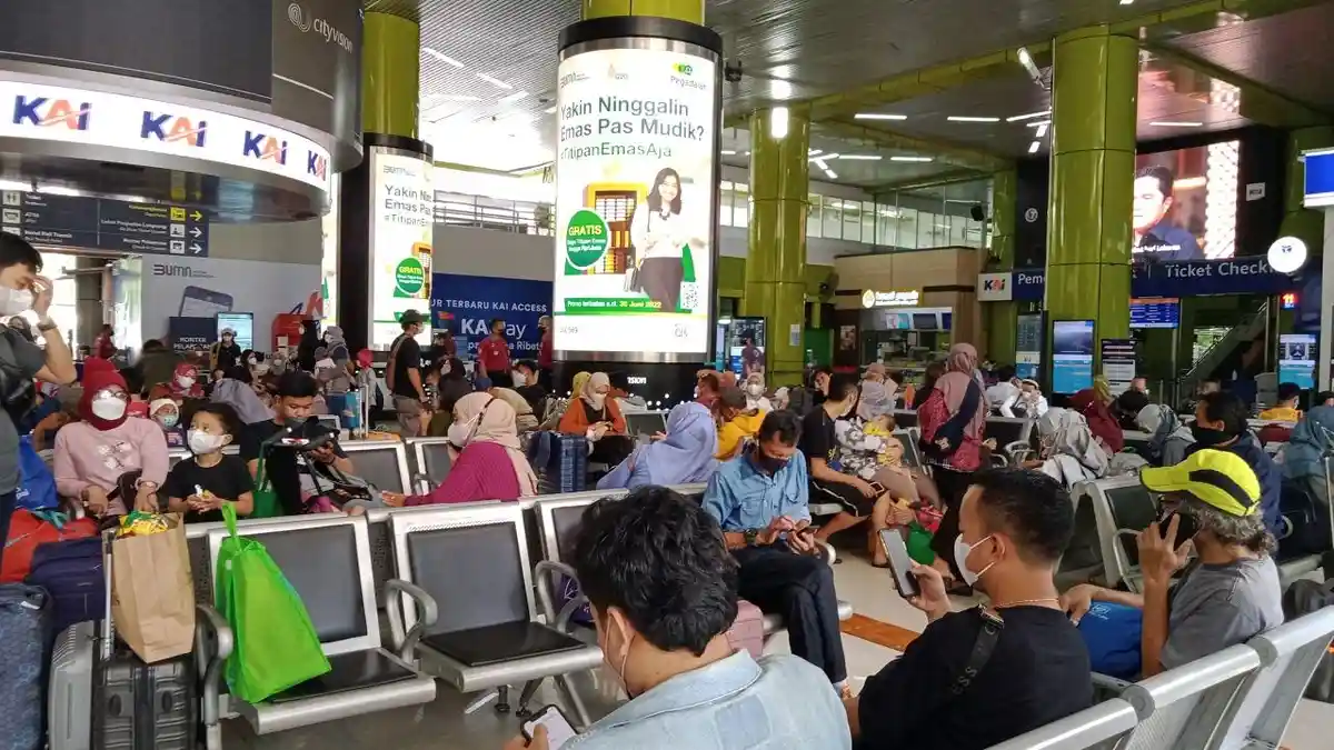 KAI Prediksi Puncak Arus Mudik Terjadi pada 27 April hingga 1 Mei