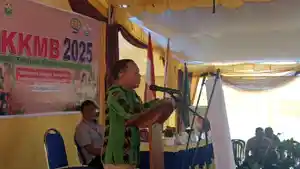 Bupati-Ngada-Raymundus-Bena-di-Stiper.jpg