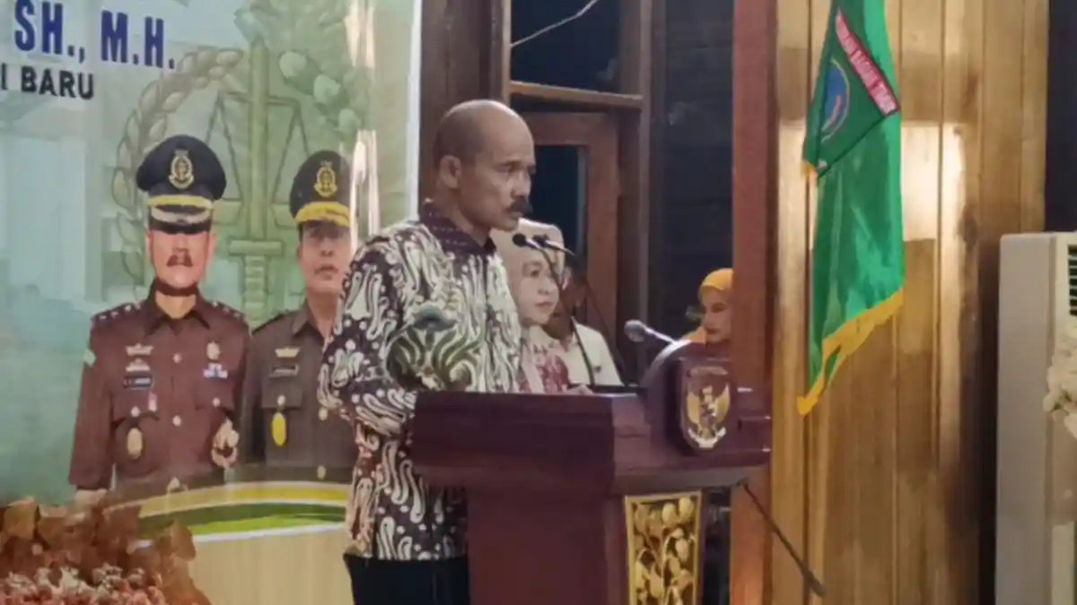 Dua Tahun Bertugas di Seram Bagian Timur,  Kejari Eddy Samrah Limbong Pindah Tugas ke Sumatera Barat