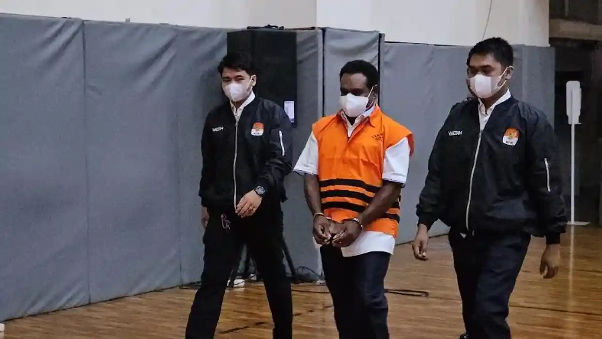Peran Gerius One Yoman, Kadis PUPR Papua Kini Ditahan Terkait Kasus Lukas Enembe
