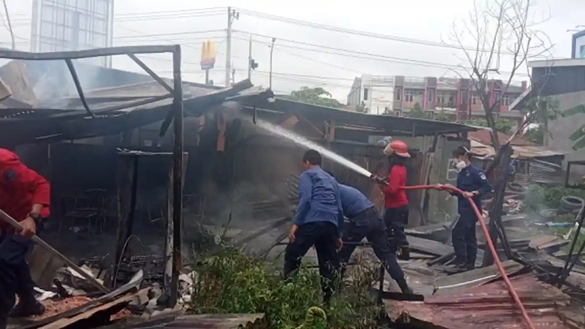 Kebakaran Warkop di Kendari, Damkar Pastikan Penyebab dan Total Kerugian Korban