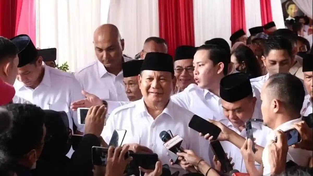 Prabowo Sebut 'Tendangan' Jokowi Lumayan, Janji Bela Sampai Berhasil