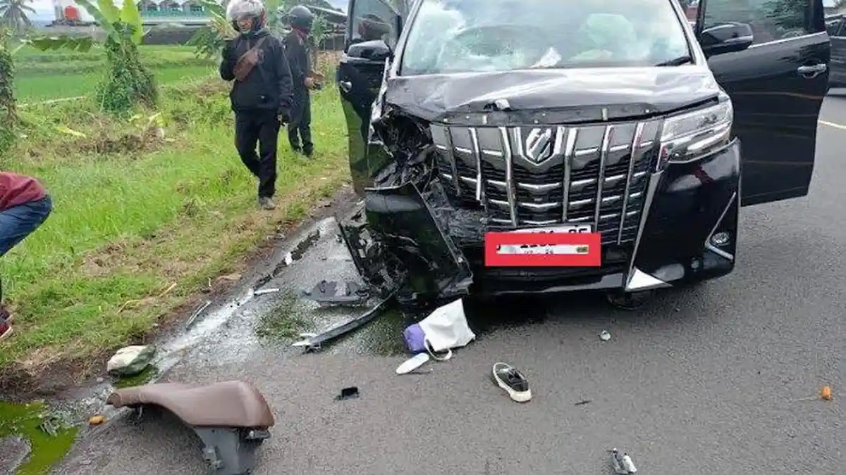 Mobil Alphard Kabur Setelah Tabrak WNA Inggris hingga Tewas di Buleleng, Pelakunya Njoo Pin Tek