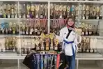 Shaza Siswi SMP Al Azhar 3 Bandar Lampung Raih Prestasi Taekwondo Berkat Latihan Keras