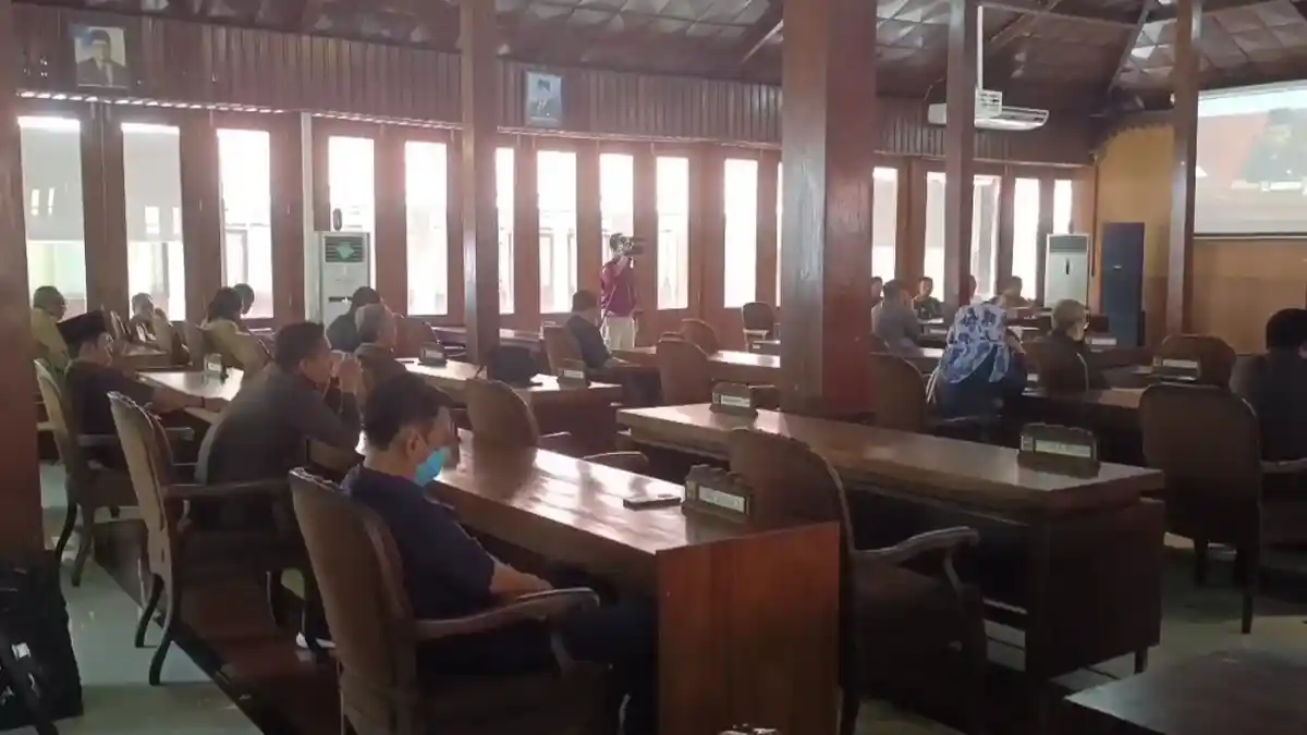 Hampir Separo Anggota DPRD Blora Mangkir, Rapat Paripurna LKPJ Diklaim Tetap Kuorum