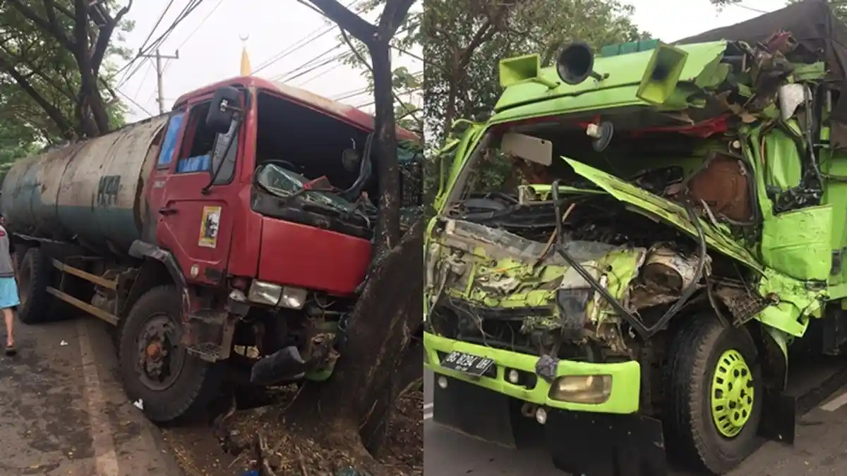 BREAKING NEWS Tiga Truk Terlibat Tabrakan di SPBU Golf Palembang, Minyak Kelapa Tumpah ke Jalan