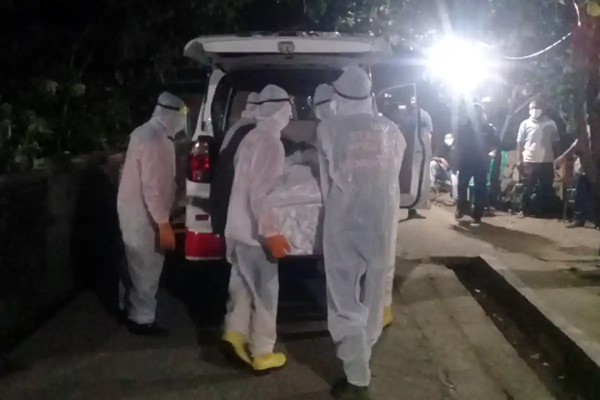 Pemprov Jateng Terjunkan Tim Ahli, Ambil Sampel Kasus Kematian Akibat Covid-19