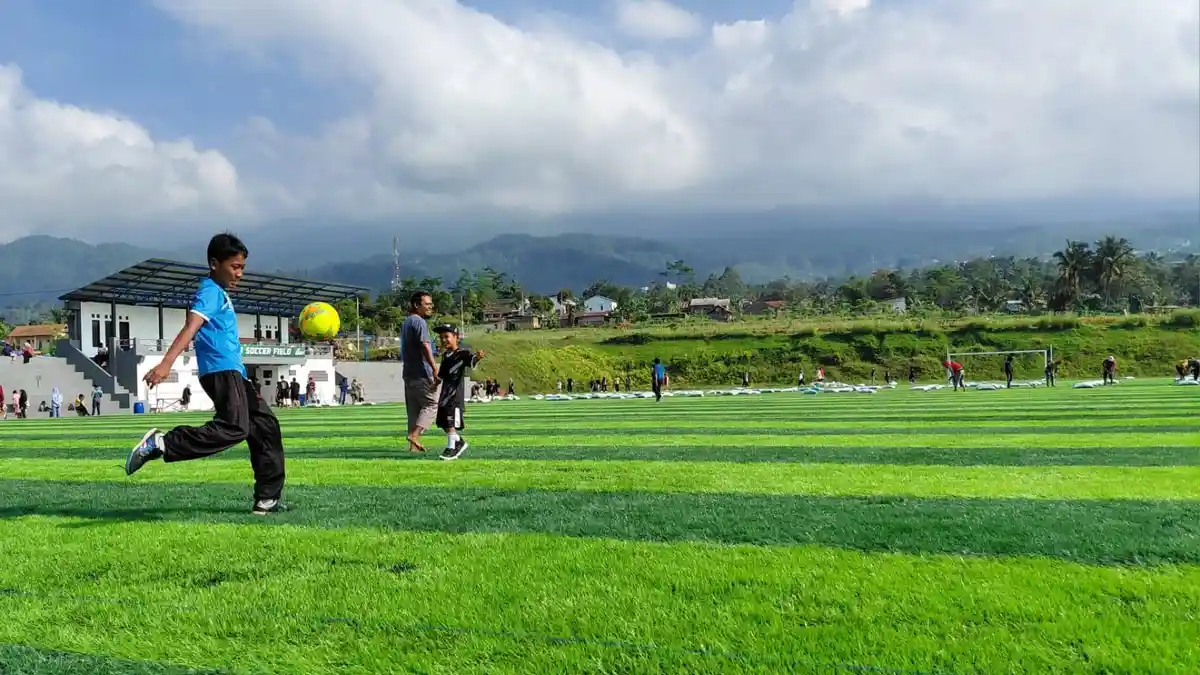 Viral Lapangan Desa Kemutug Lor Baturraden Disulap Jadi Sport Tourism ...