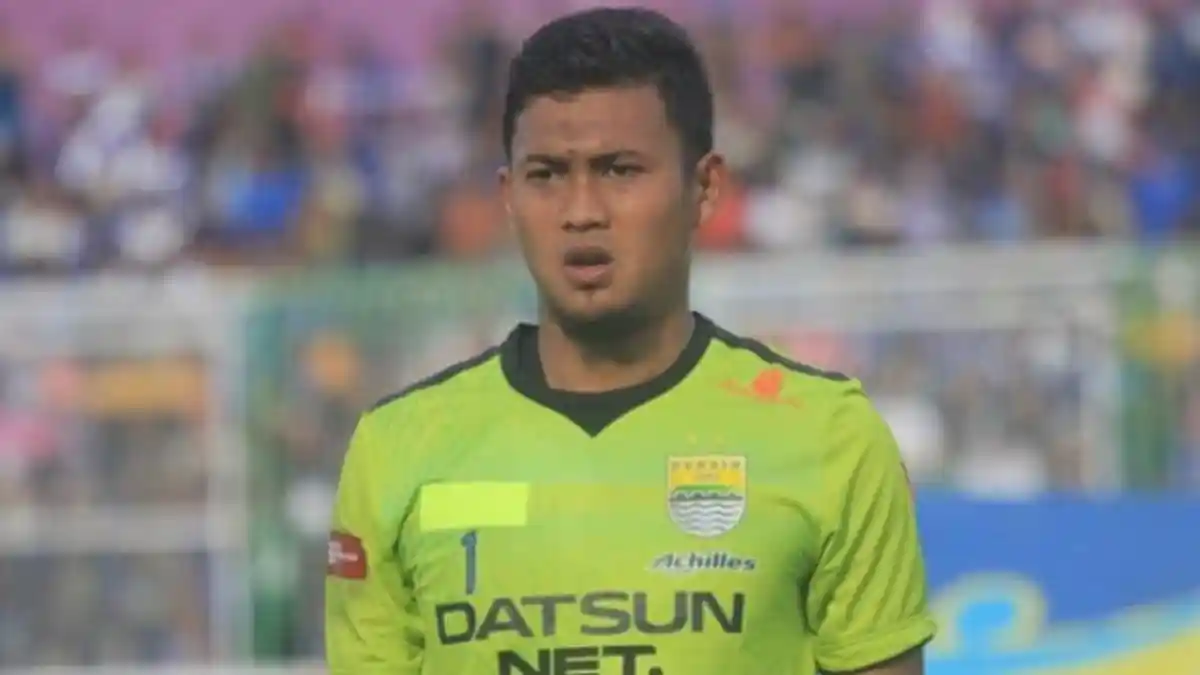 Kiper Persib Dilarikan ke Rumah Sakit Saat Menghadapi Persija