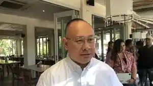 Direktur-Operasi-ITDC-Troy-Reza-Warokka-saat-ditemui-dan-memberikan-keterangan.jpg