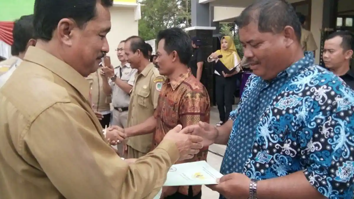 Pesan Camat Bagi Masyarakat Perbatasan Yang Dapati Sertifikat Tanah