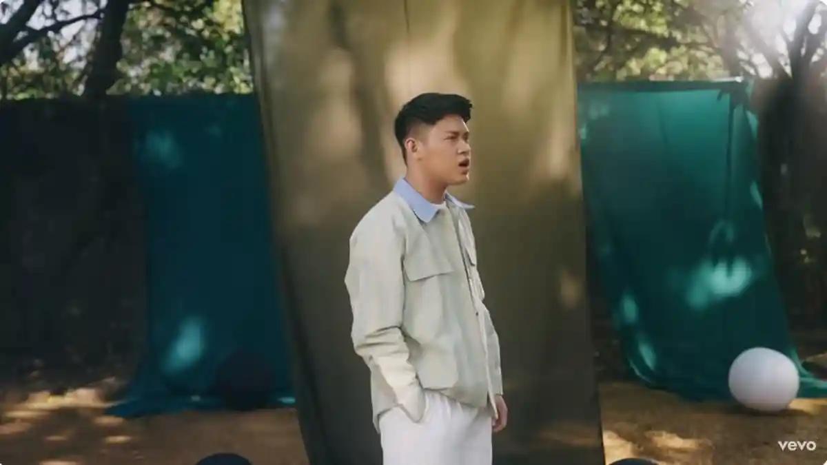 Chord dan Lirik Lagu Mangapa Dipopulerkan oleh Rony Parulian