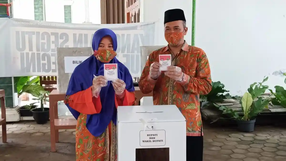 Nyoblos di TPS 01 Desa Mulur Sukoharjo, Wiwaha Harap Semua Paslon dan Pendukung Saling Memaafkan 