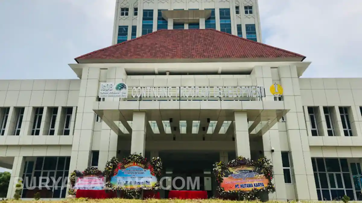 Menristekdikti Resmikan Tujuh Gedung Baru Universitas Negeri Surabaya (Unesa)