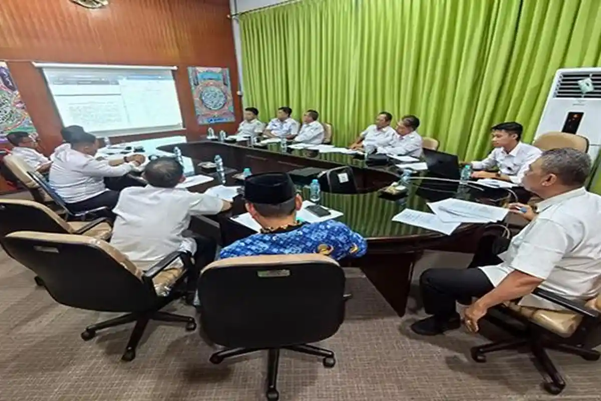 Kanwil Kemenkum Kalbar Beri Masukan dalam Penyusunan Rapergub Fasilitasi Penyelenggaraan Pesantren