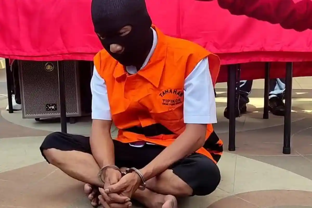 Punya Hobi Main Trading, Kepala Desa Bulangan Gresik Korupsi Dana APBDes, Proyek Jembatan Mangkrak