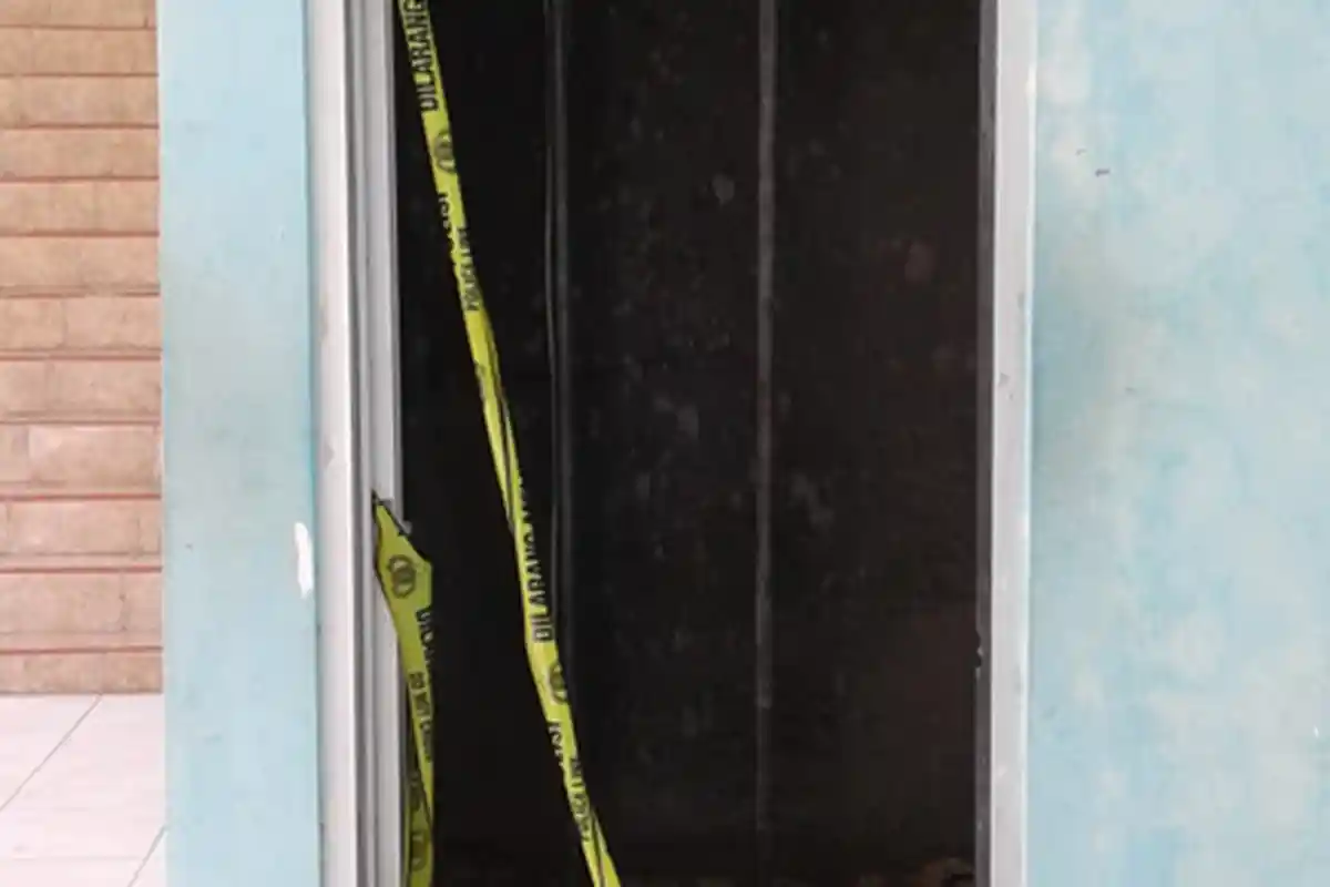 Polisi Pasang Police Line di TKP Calon Mahasiswa PNK Kupang Meninggal Dunia