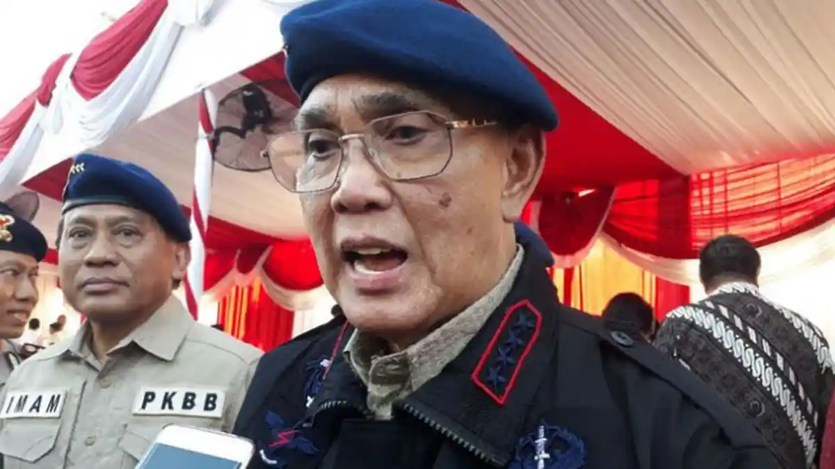 Wapres Jenderal TNI (Pur) Try Sutrisno Jadi Warga Kehormatan Korps Brimob
