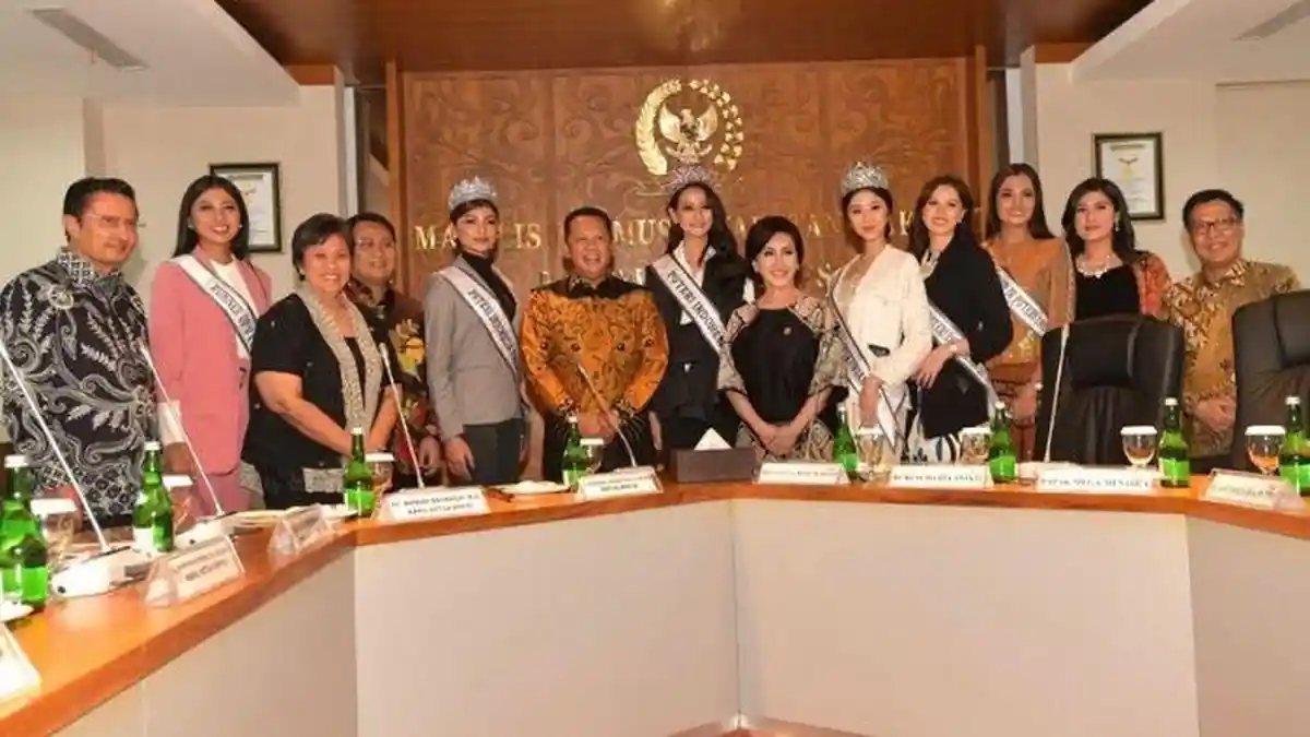 Putri Indonesia 2020 Berkunjung ke MPR