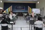 calon-siswa-sma-pradita-dirgantara-mengikuti-tes-akademik2.jpg