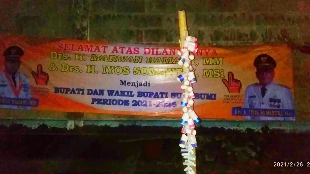 SAH! Marwan-Iyos Dilantik, Warga Jayanti Sukabumi Lakukan Syukuran dan Bakar Petasan