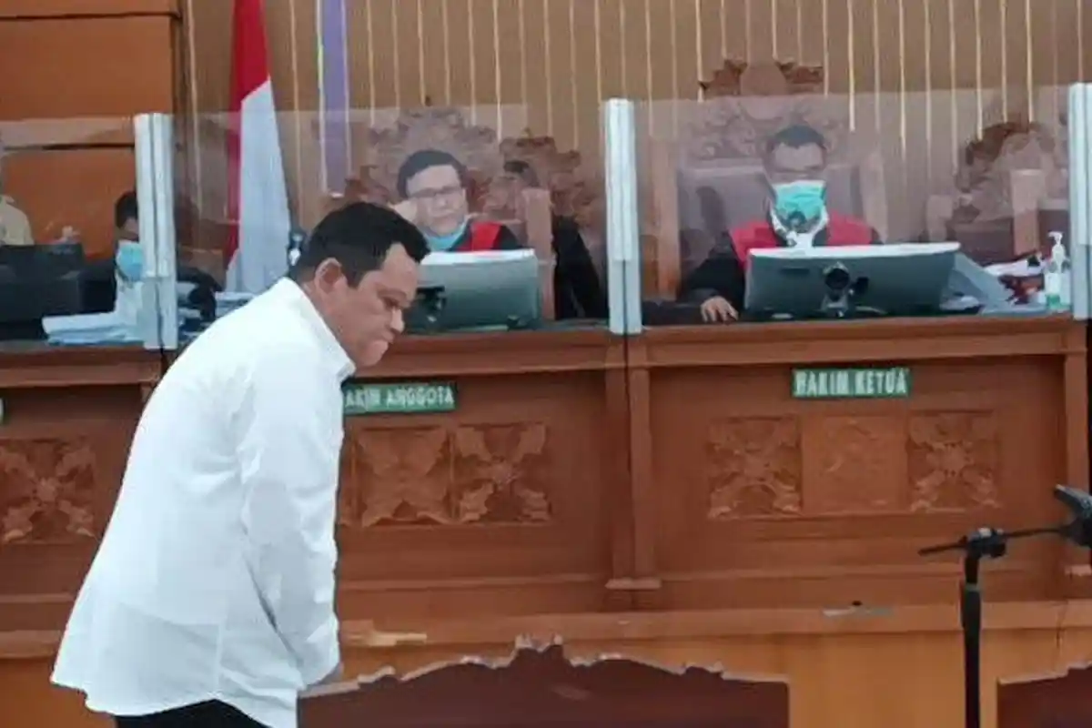 Bikin Majelis Hakim Tertawa, Kuat Maruf Tanggapi Hasil Tes Poligrafnya Dinyatakan Berbohong