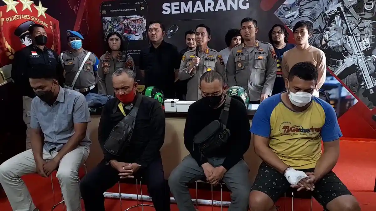 Maksud Hati Solidaritas, Pengemudi Ojol Semarang Malah Jadi Tersangka Kasus Pengeroyokan