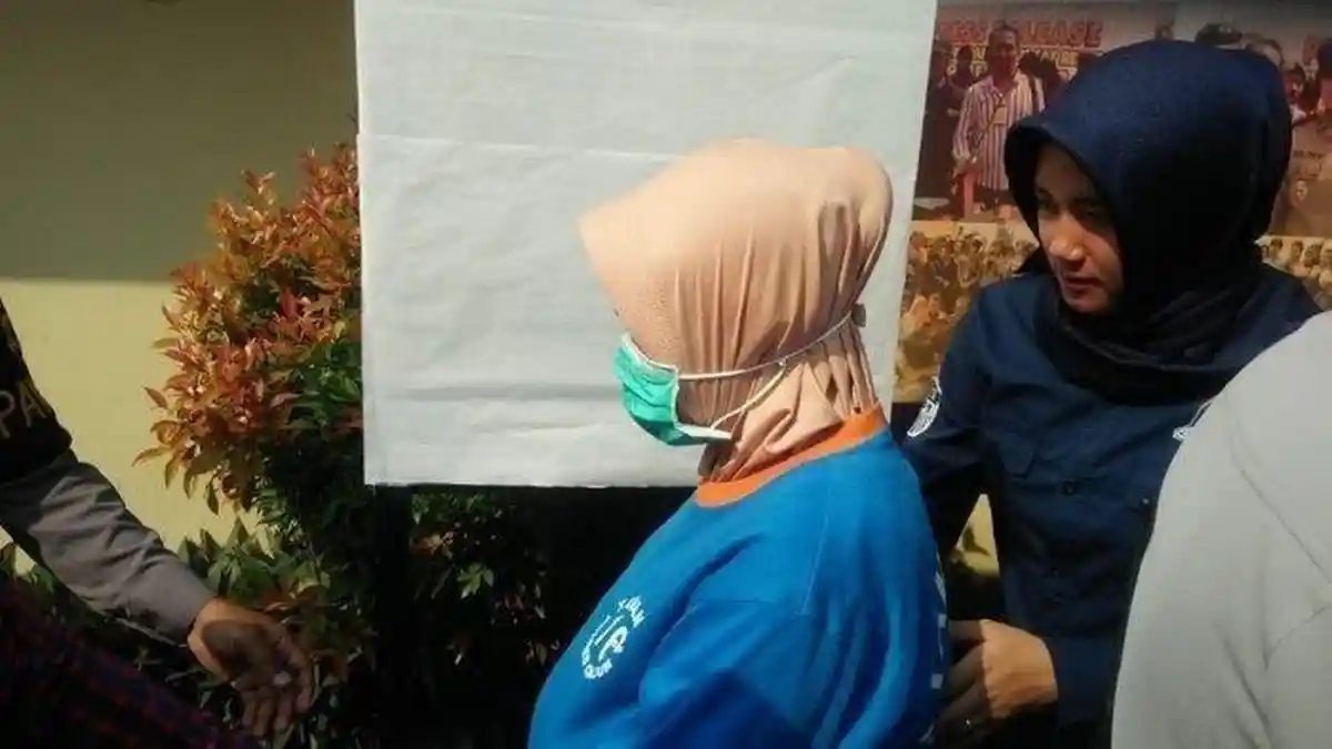 Dendam ke Suami, Ibu Muda Tenggelamkan Bayinya hingga Tewas