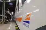 kereta-api-progo.jpg