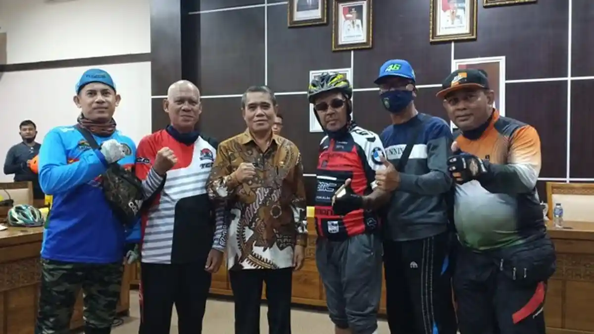Sambangi Kantor Pemkab Ogan Ilir, Komunitas Sepeda Tanjung Atap - Tanjung Batu Hendak temui Ardani