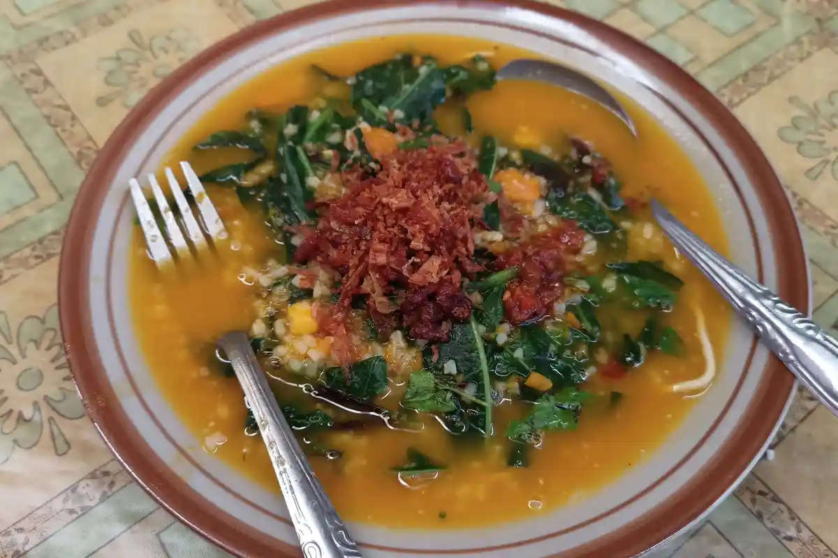 Ini 4 Tempat Makan Tinutuan Favorit di Manado Sulawesi Utara, Buka Sejak Pagi