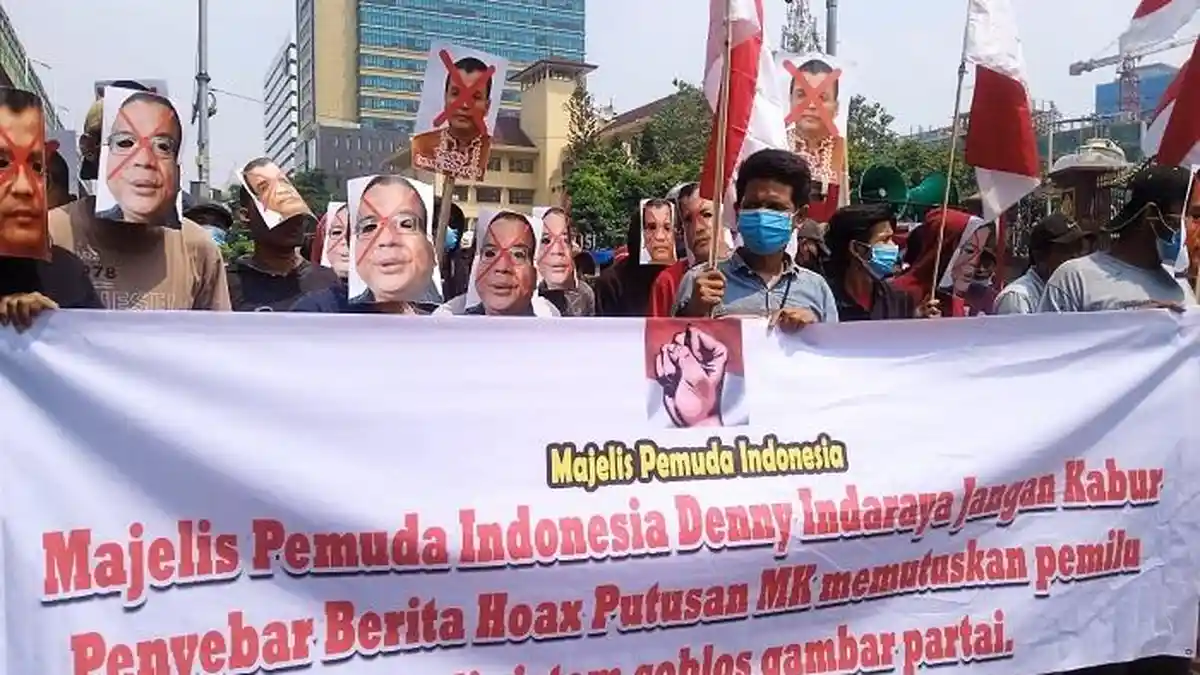 Polri Didesak Segera Tuntaskan Kasus Dugaan Penyebaran Hoaks Denny Indrayana