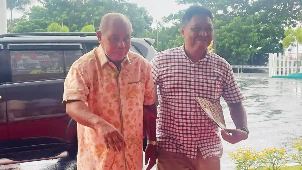 BREAKING NEWS: Eks Plt Gubernur Maluku Utara Diperiksa  Kejaksaan Tinggi Atas Dugaan Korupsi