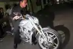  Harley Davidson tipe V Rod Milik Wawan