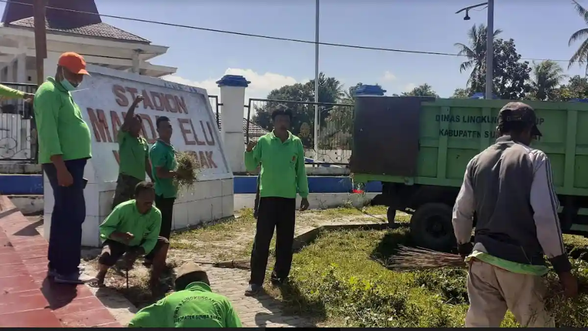 DLH Sumba Barat Kerahkan 65 Anggota 'Pasukan Kuning', Ini Yang Dilakukan