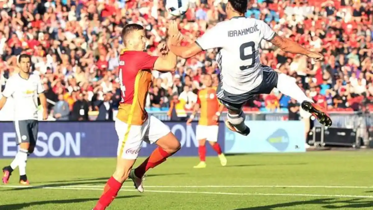 Manchester United Gasak Galatasaray 5-2, Ibra Sumbang Gol