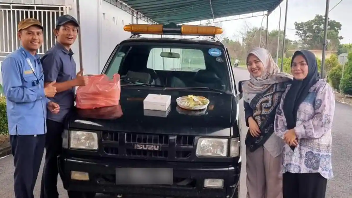 Komunitas Gerakan Jumat Berbagi Berkah Ramadan, Amalkan Kebaikan Untuk Berbagi Kepada Sesama  - 20240406_Komunitas_Gerakan_Jumat_Berbagi_Berkah_Ramadan_03.jpg